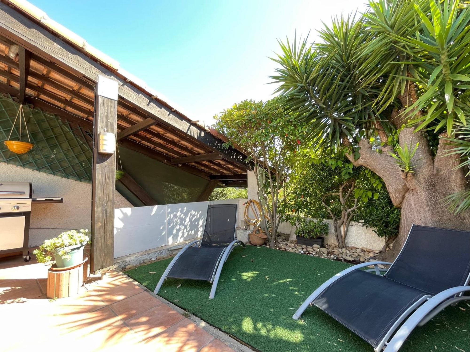 Hébergement de vacances Maison Sète, 4 Pièces, 9 Personnes - Fr-1-338-4